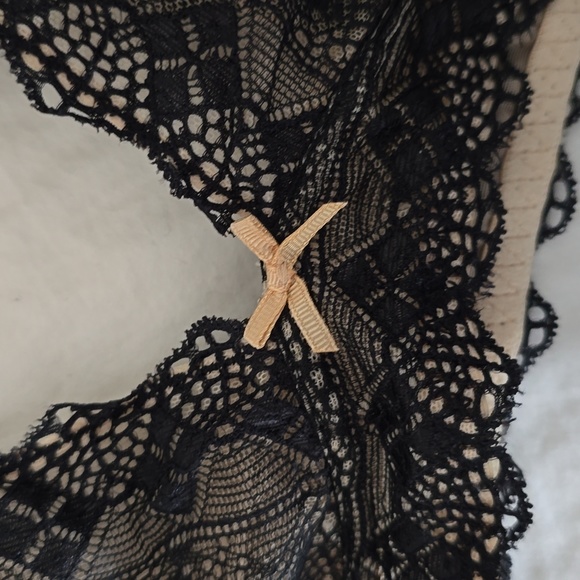 Beautiful delicate bralette - Picture 6 of 8